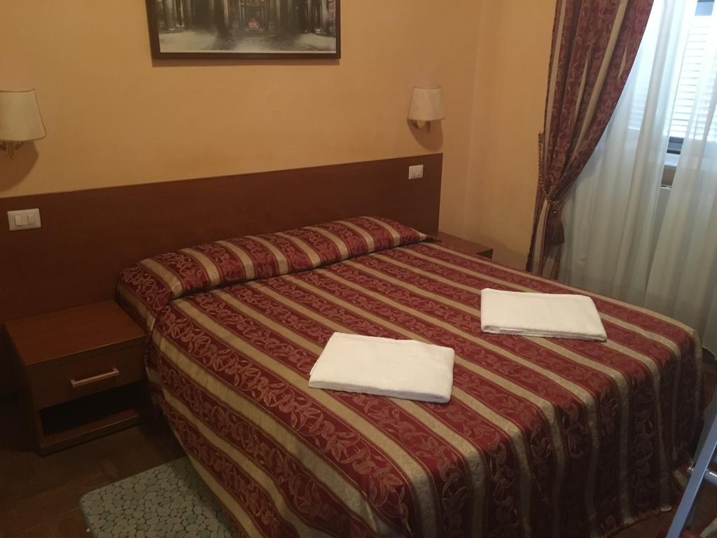 Roma Termini Inn Экстерьер фото