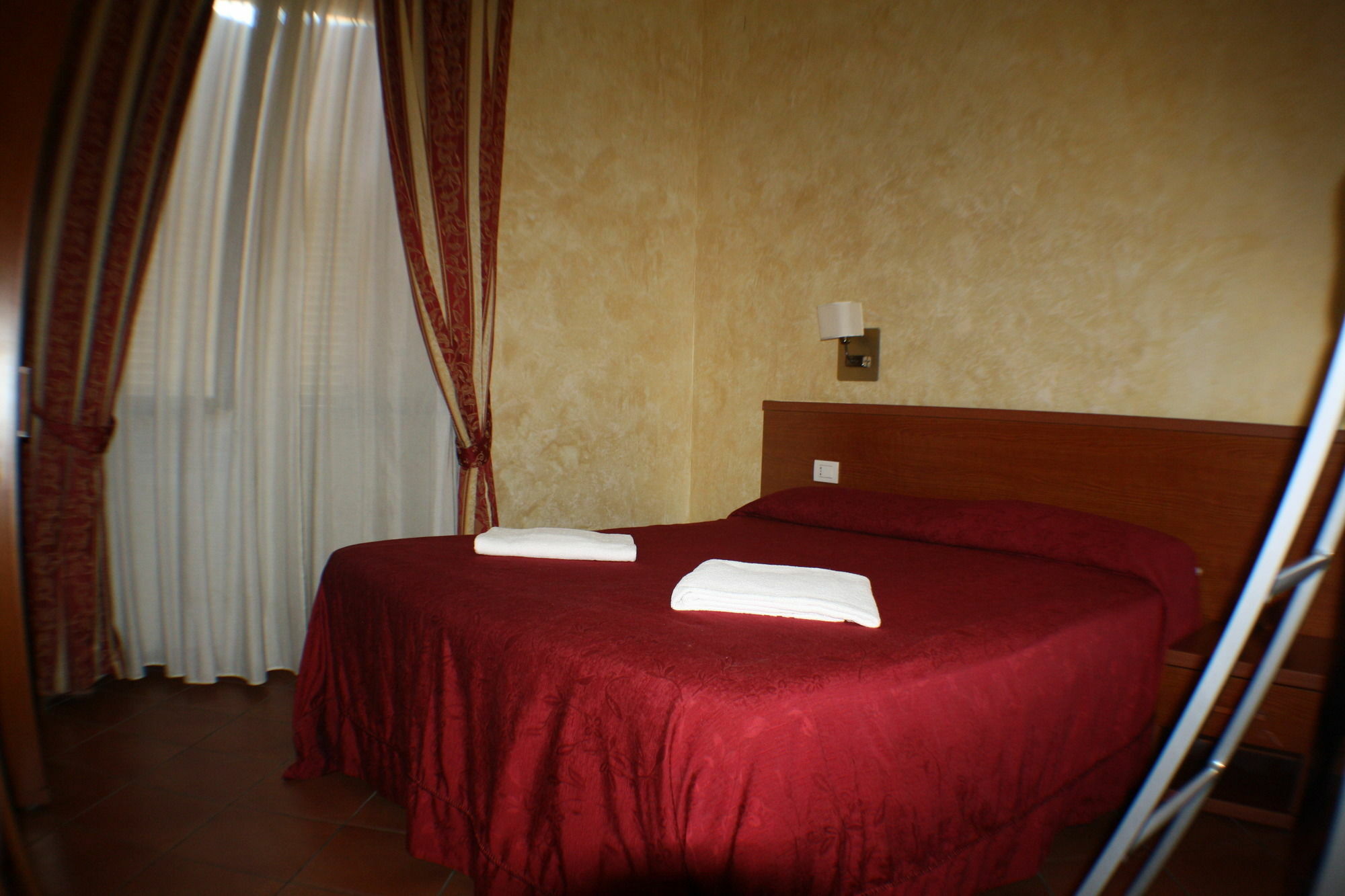 Roma Termini Inn Экстерьер фото