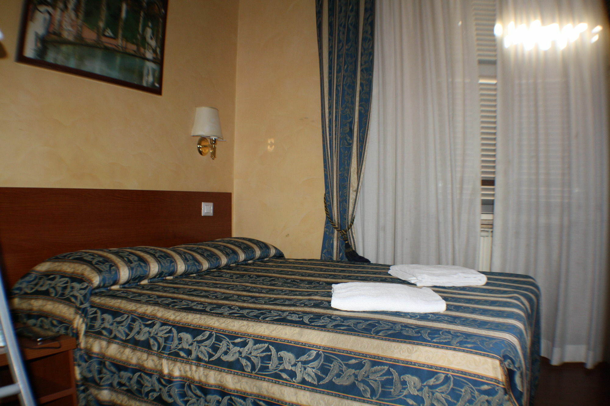 Roma Termini Inn Экстерьер фото
