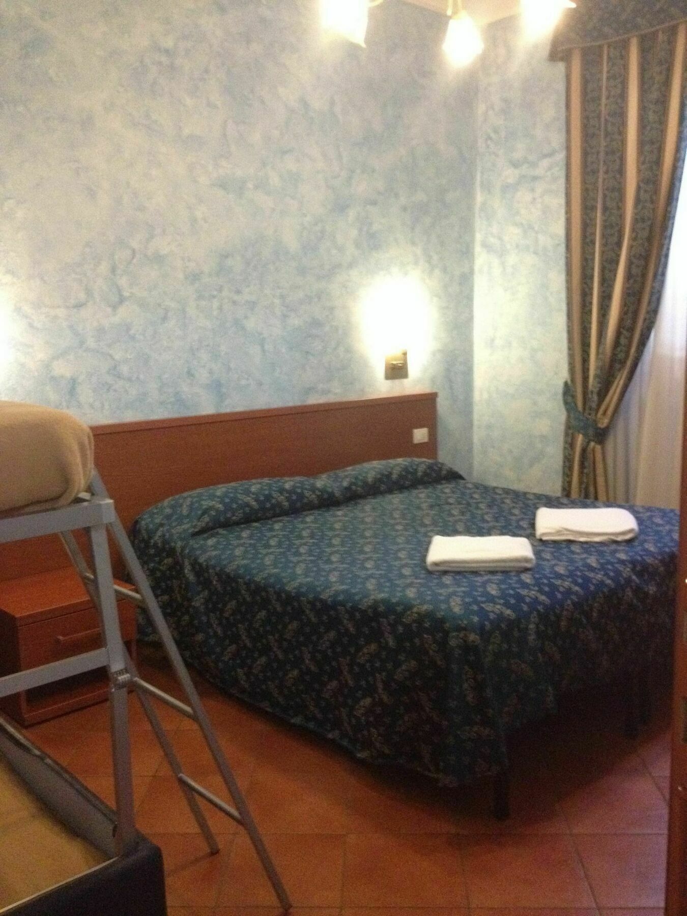 Roma Termini Inn Экстерьер фото
