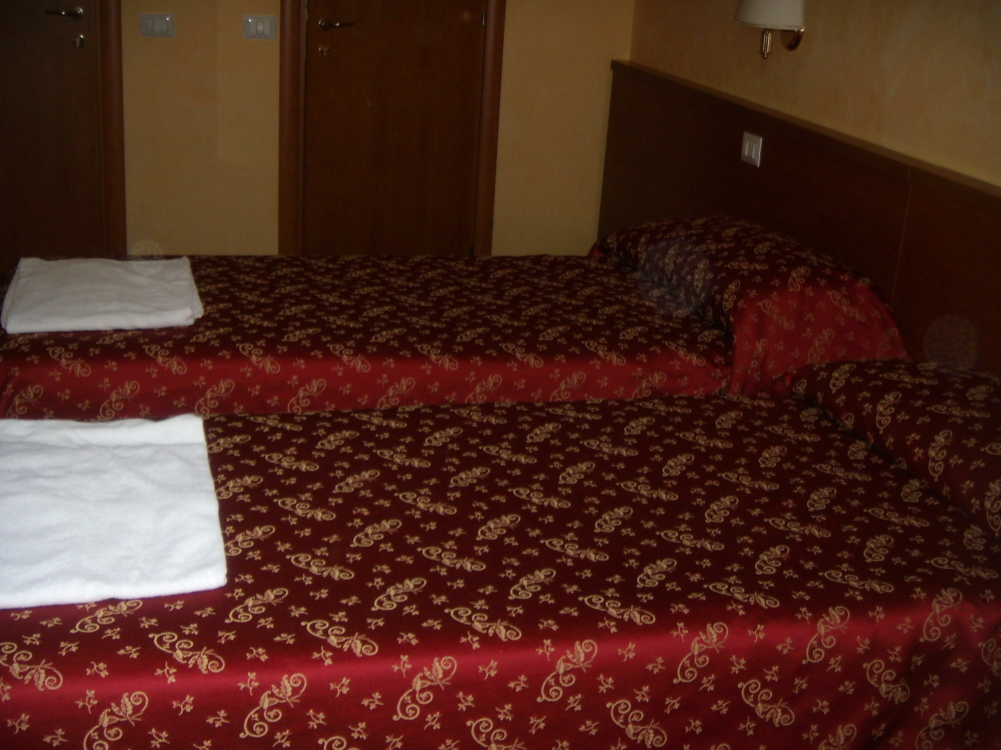 Roma Termini Inn Экстерьер фото